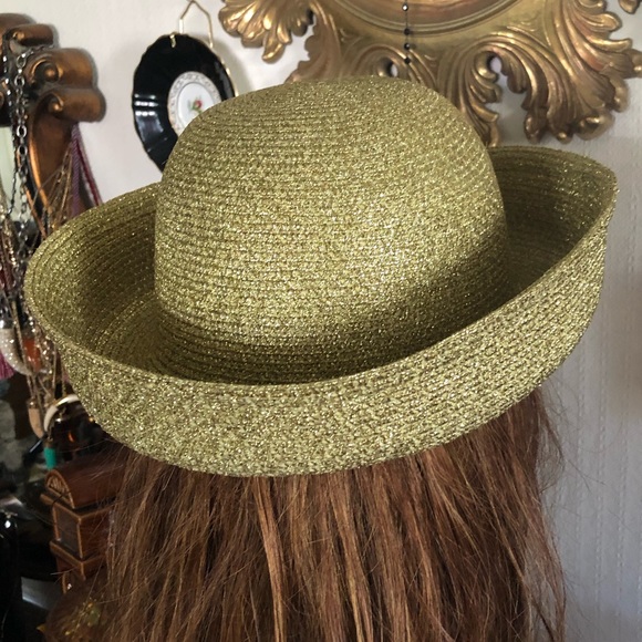 Vintage Gold Lame Molded Hat - Picture 3 of 6